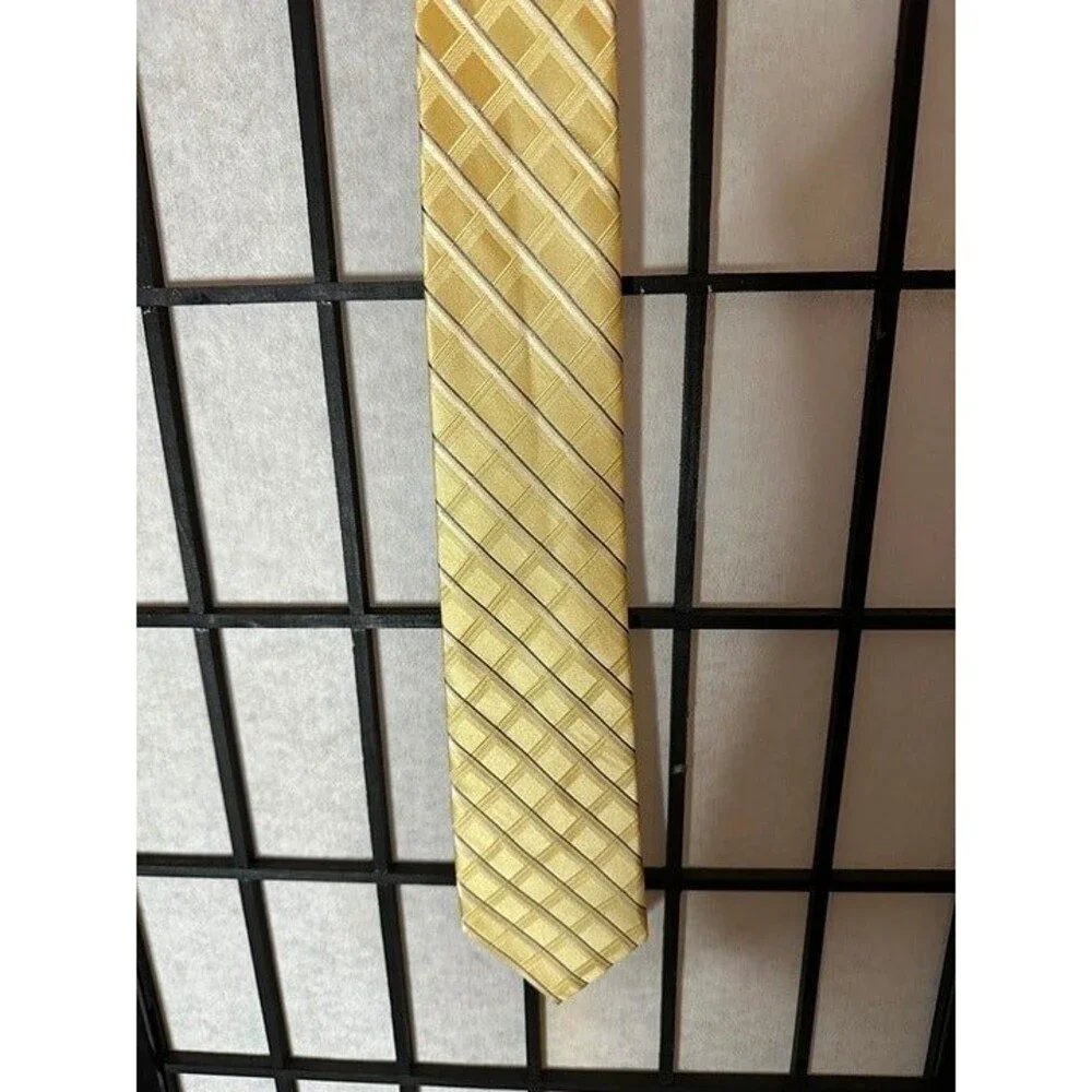 MICHAEL KORS Men's 100%‎ Silk Tie Yellow Gold